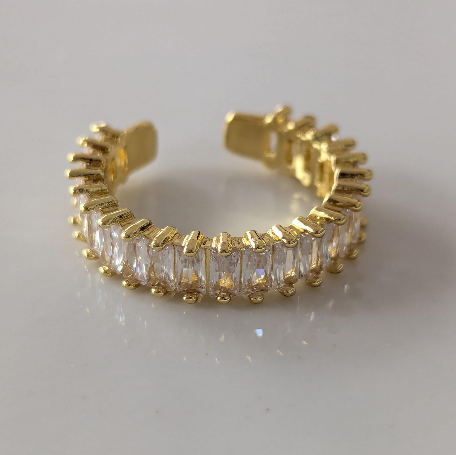 Golden Diamond-Style Ring - Image 2